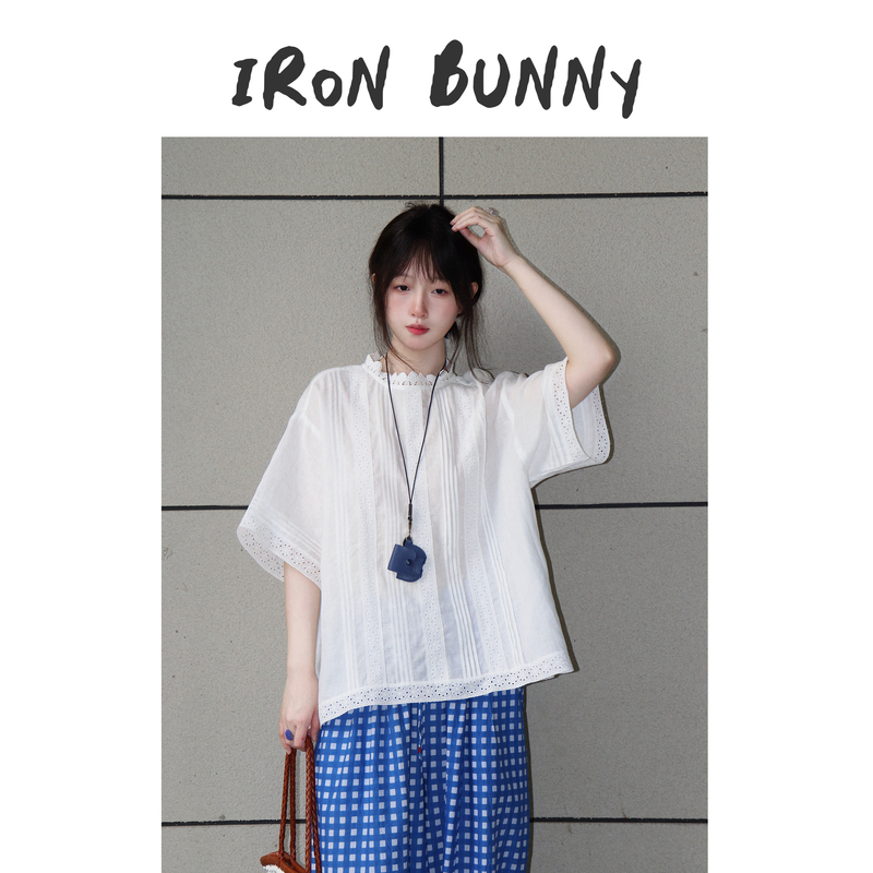 Iron Bunny丨Linen Lace Embroidery Patchwork Loose-Fit Button-Up Top with Three-Quarter Sleeves Iron Bunny丨Linen Lace Embroidery Patchwork Loose-Fit Button-Up Top with Three-Quarter Sleeves