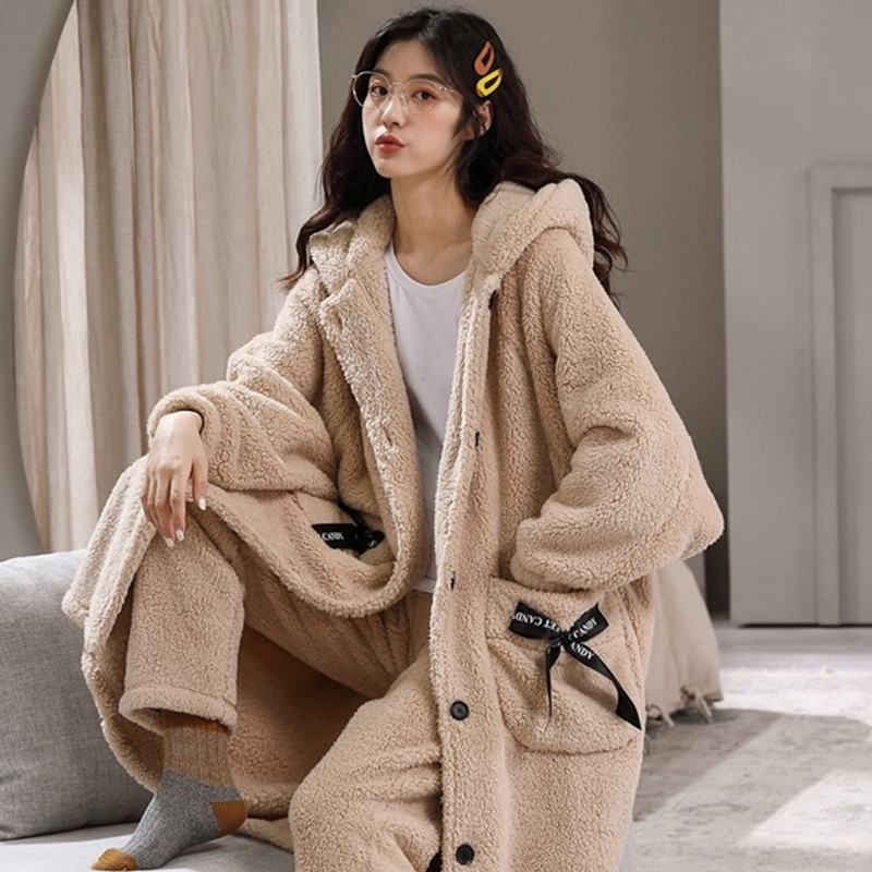 Gold velvet pajamas women's autumn and winter thickened and velvet bathrobe cute long lamb velvet large size warm nightgown set
