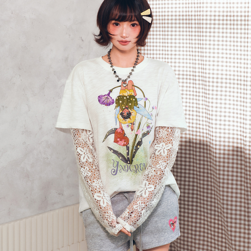 Yadcrew White Lace Patchwork Printed Long-Sleeved T-Shirt Unisex Fake Two-Piece Top Yadcrew White Lace Patchwork Printed Long-Sleeved T-Shirt Unisex Fake Two-Piece Top
