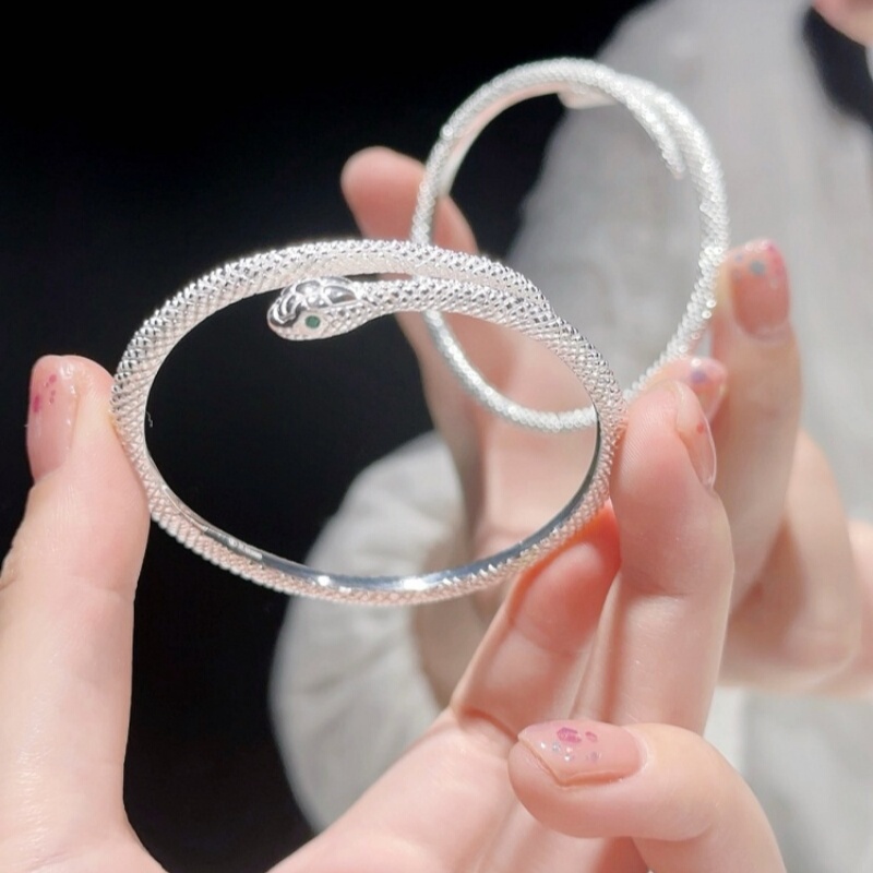 Sterling Silver Snake Bracelet Women's Light Luxury Niche Exquisite Zodiac Snake Bracelet New Year's Gift for Girlfriend and Best Friend