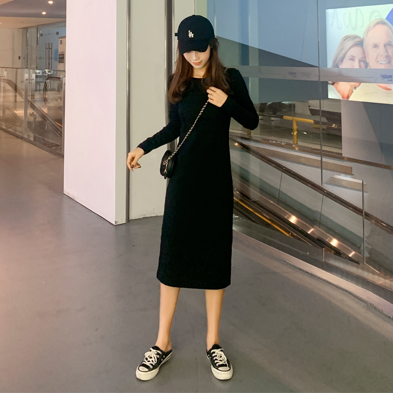 Black Dress for Women, Spring 2026 New Style, Waist-Cinching Base Dress with Slit, Elegant Mid-Length Dress, French Little Black Dress