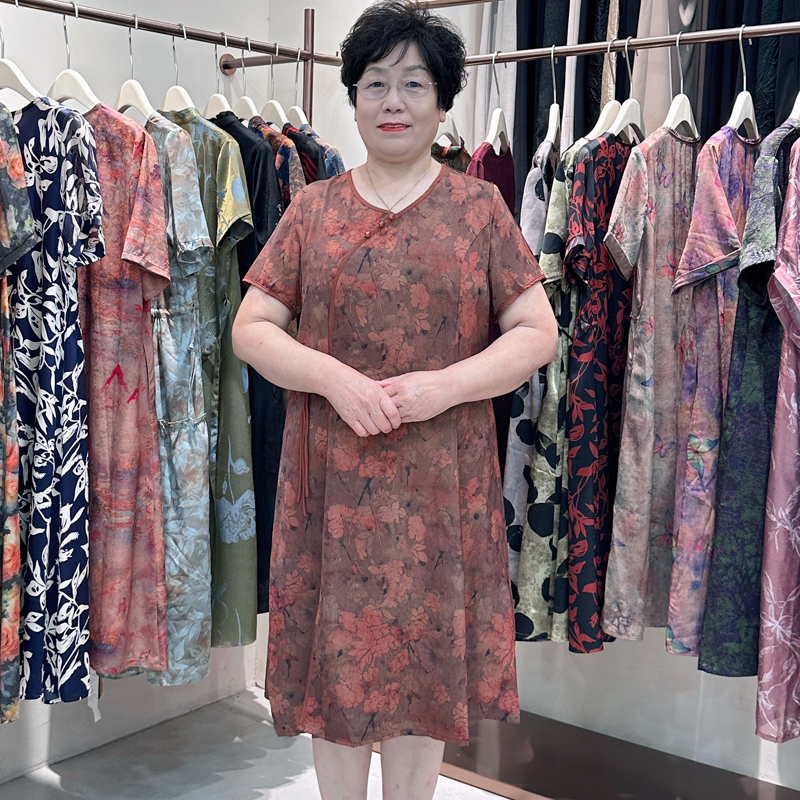 Fat Mom Summer New Style Fashionable and Noble Elegant Dress Middle-Aged and Elderly Loose Slimming Look Mid-Length Skirt