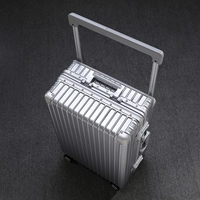 Серебряный чемодан