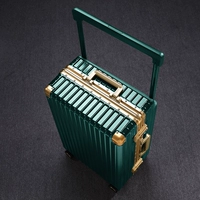 Зеленый чемодан