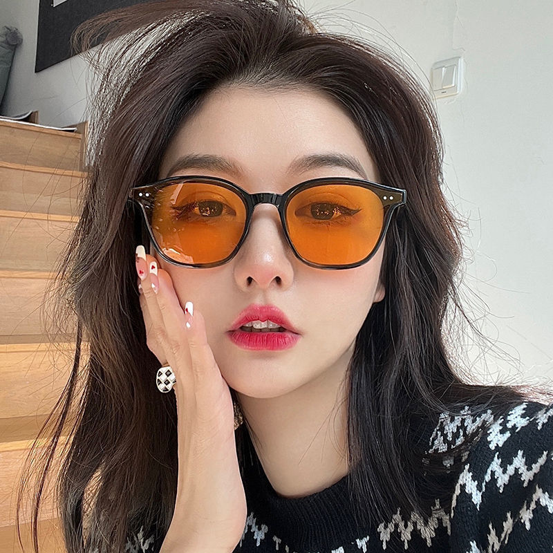 Xiaohongshu's Same Style Orange Sunglasses for Men, Retro Korean Style Black Frame, Yellow Orange Lens Sunglasses, Popular Women Xiaohongshu's Same Style Orange Sunglasses for Men, Retro Korean Style Black Frame, Yellow Orange Lens Sunglasses, Popular Women