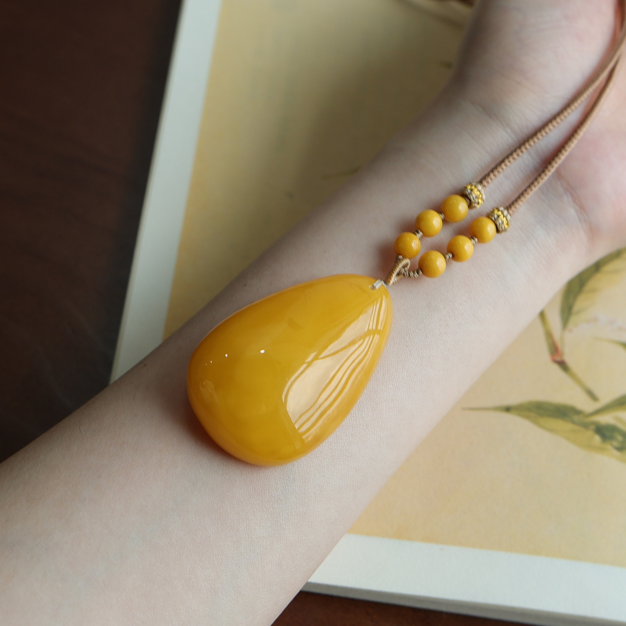 Pure Natural Beeswax Amber Pendant with Woven Cord, Water Drop Shape, Russian Material, Chicken Oil Yellow Necklace, Large Size, Unisex Sweater Chain