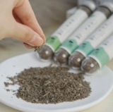 Новый продукт маленький дикий леопардовый бутылок мяты 45 мл, чтобы облегчить эмоциональную траву для кошек, сливочные волосы, кошачьи закуски для кошек