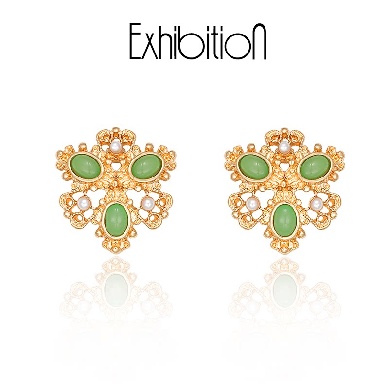 High-end niche emerald gem court earrings ear clips without pierced ears female retro temperament French earrings earrings