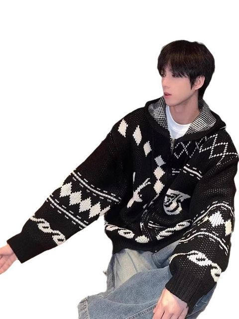 Knitted cardigan Christmas hooded cardigan sweater for men and women in autumn and winter Korean style lazy couple knitted sweater jacket