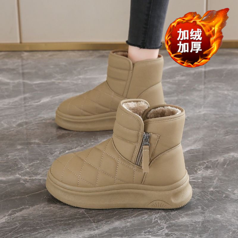 Новинка зимы; стильные зимние ботинки из бархата; женская обувь; утепленная хлопковая обувь больших размеров; нескользящие водонепроницаемые удобные полусапожки на толстой подошве.