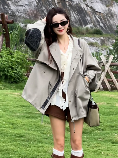 Early Spring High-End Korean Style British Trench Coat for Women 2026 New Popular Spring Loose Workwear Long-Sleeved Short Jacket