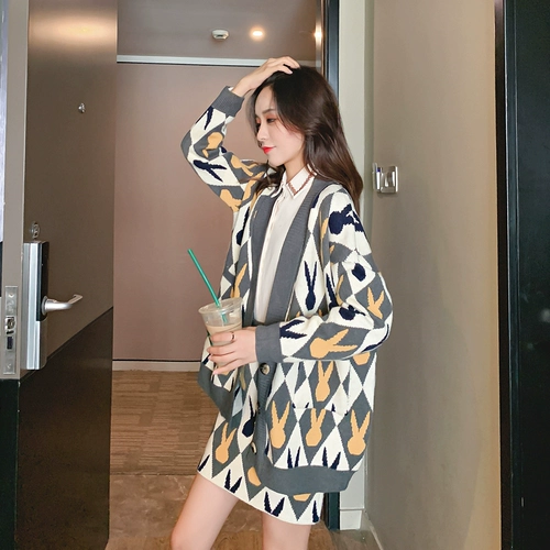 Комплект, свитер, осенняя юбка, трикотажная куртка, в западном стиле, 2019