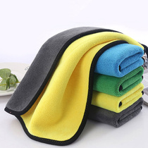 Rag blue coral velvet does not absorb water and wipe the table to clean the furniture.