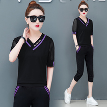 Leisure sports set womens 2021 summer new V-collar Korean skinny short-sleeved Capri pants two-piece sportswear