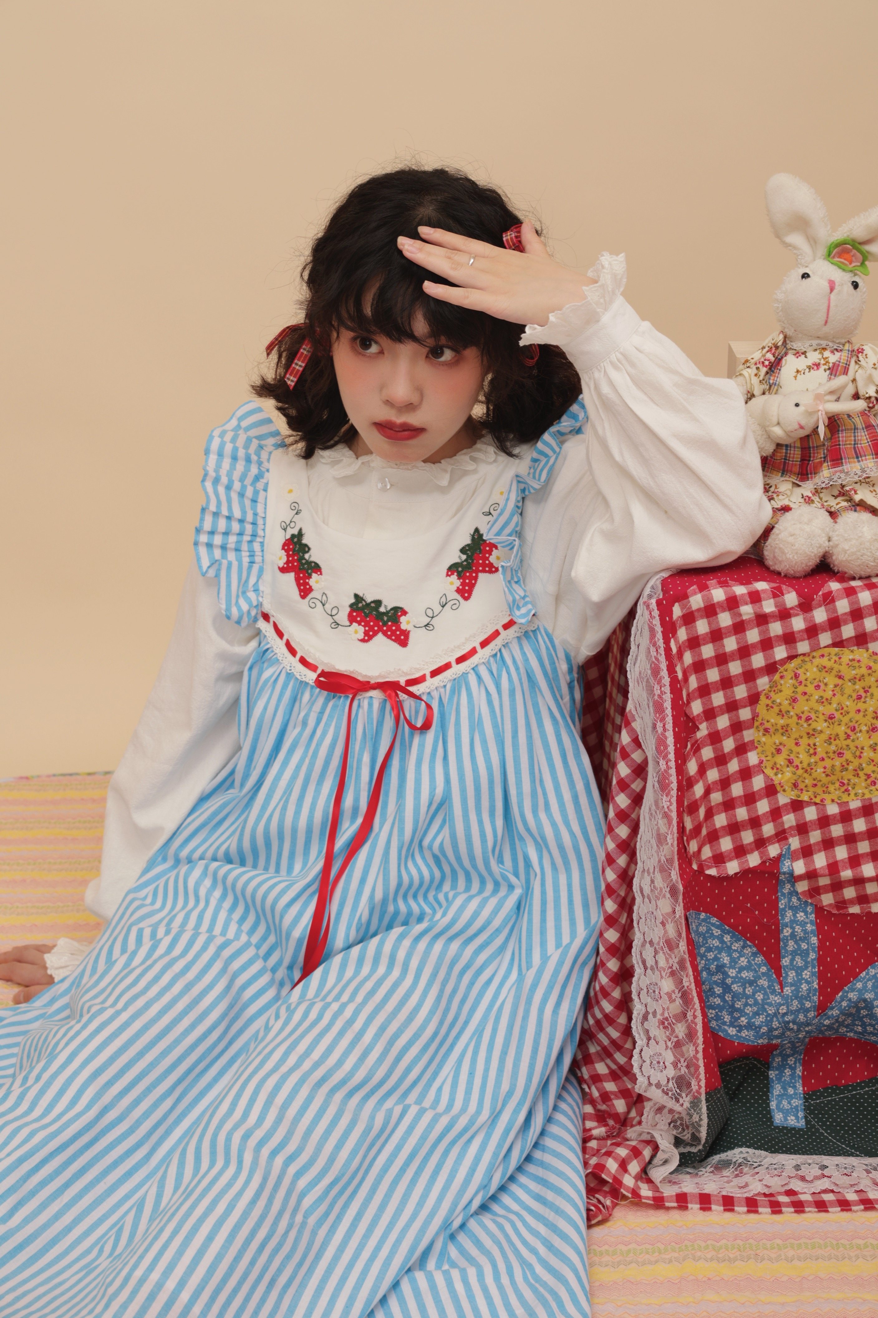12%OFF】ヴィンテージガーリー いちごアップリケ フリルスリーブ
