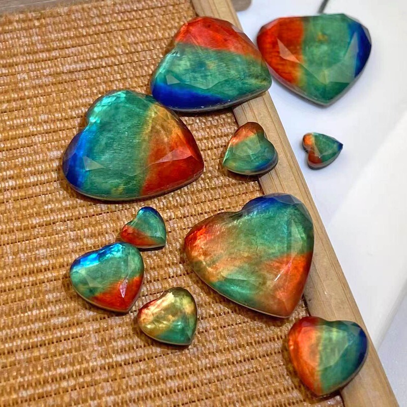 Natural Stone Optimized Canadian Spotted Stone Heart-Shaped Cabochon Blue-Green-Yellow-Orange Heart-Shaped Inlaid Ring Pendant Accessories Natural Stone Optimized Canadian Spotted Stone Heart-Shaped Cabochon Blue-Green-Yellow-Orange Heart-Shaped Inlaid Ring Pendant Accessories