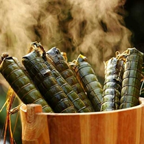 Suichang long rice dumpling farmers traditional sweet rice dumpling handmade long fresh meat chestnut rice dumpling Vacuum packaging 300g plum dried vegetable rice dumpling