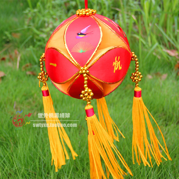 Boutique Guangxi Jingxi special Zhuang ethnic handmade large hydrangea dance props Drumming flower craft gift decoration throwing embroidery ball