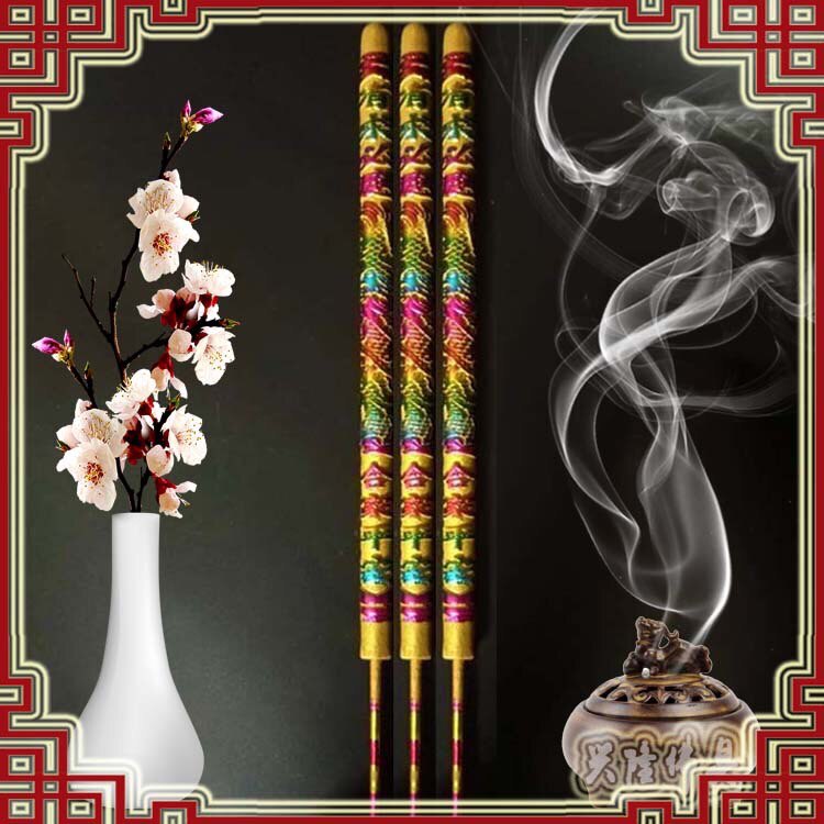 High-fragrant, coarse and fragrant Buddhist incense for fragrant five-colored bronzed-scented candlelight-scented temples with a fragrant scent of incense.