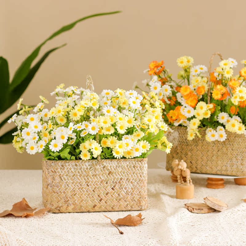 Teacher's Festival New Emulation Floral Chamomile Portable Grass Chaperone Basket Flower Arrangement Decorative Chrysanthemum Floral Mesh Red Prop