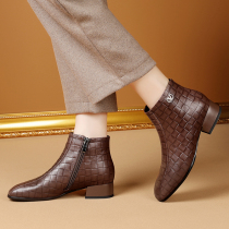 New style headgirl boots autumn winter female shoes with sheep skin boots large number Martin boots plus velvet