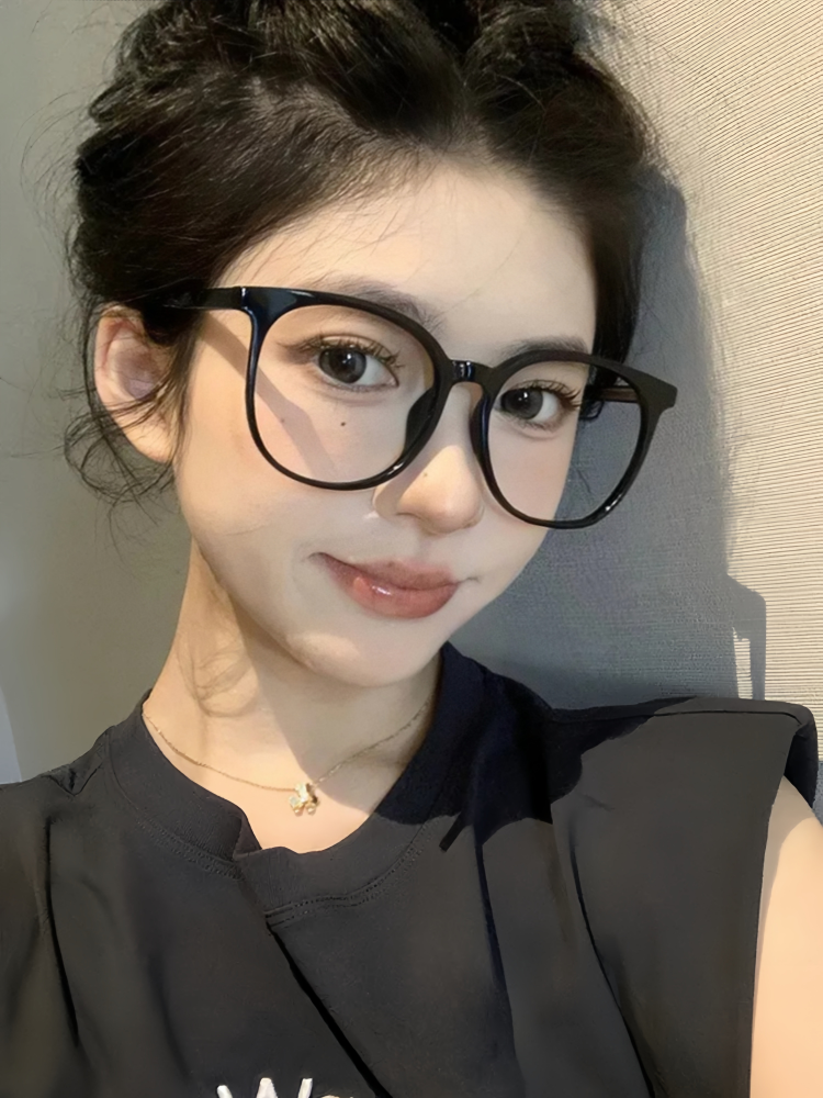 Ultra-Light Myopia Glasses for Women, Suitable for Astigmatism, Plain Black Large Frames, Flattering for Round Faces, Anti-Blue Light, Student Non-Prescription Glasses