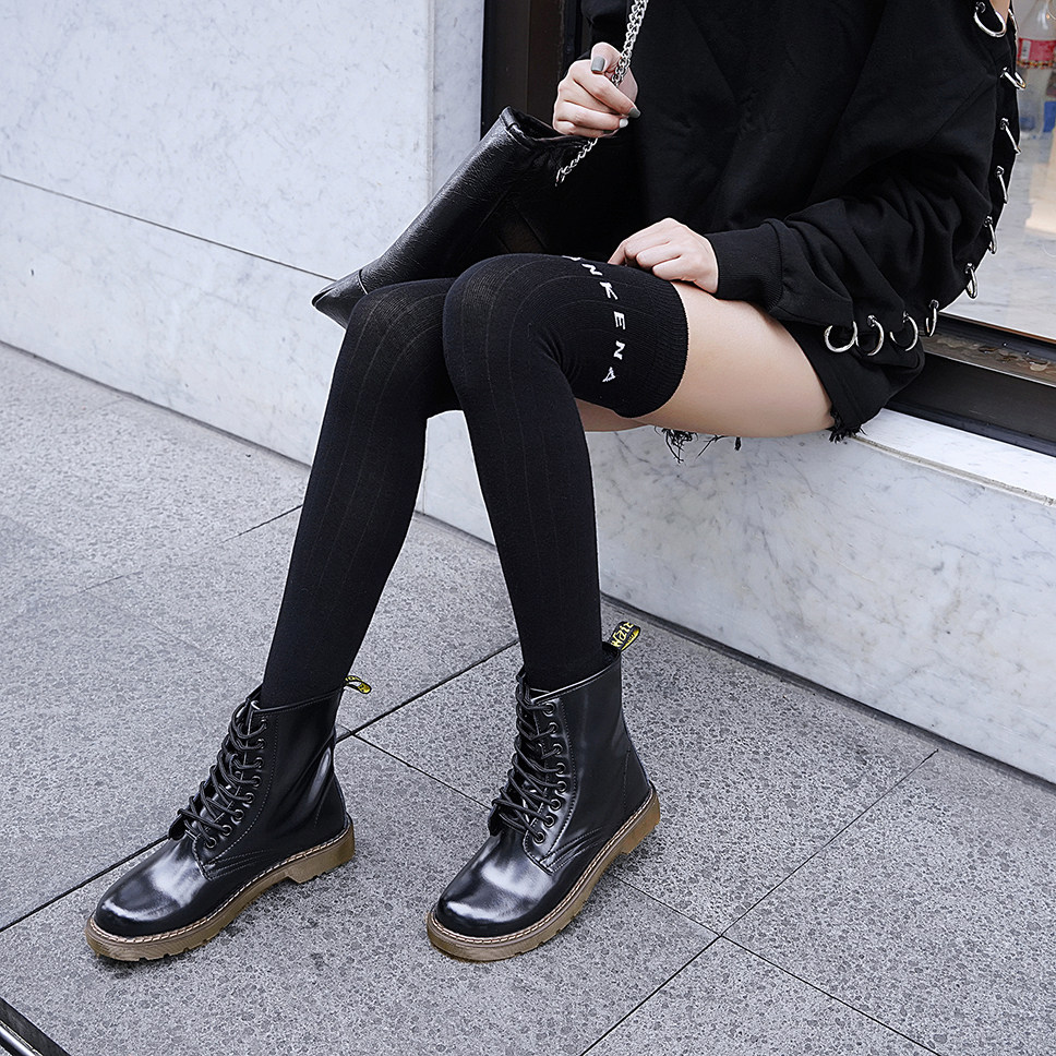 Short boots women's tennis red 2019 new Martin boots Inn Wind four thousand hitch 41 41 bottom 43 large size women shoes Winter women's boots