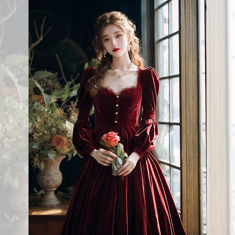 Red Engagement Dress, High-End Light Luxury, Niche Palace Style, Elegant Mature Woman Early Autumn Outfit, French Velvet Dress for Women