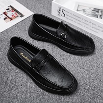 2022 Spring Bean shoes Mens Korean version Trend One foot pedal Lazy Shoes Men Casual Shoes 100 Lap Leather Shoes Lefu Shoes