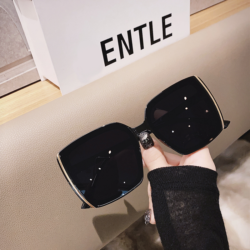 Hong Kong 2022 New wave cards Korean version polarized sunglasses female anti-UV personality black sunglasses female summer