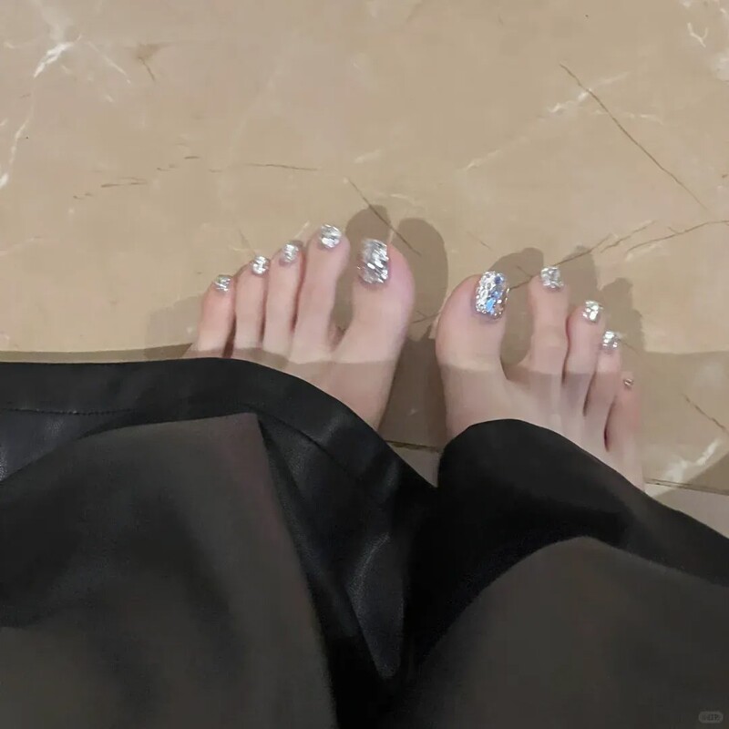 Trendy Ins-Style Sparkling Silver Glitter Nail Art That Enhances Complexion, Summer Toenail High-End Handmade Press-On Nails for Brides