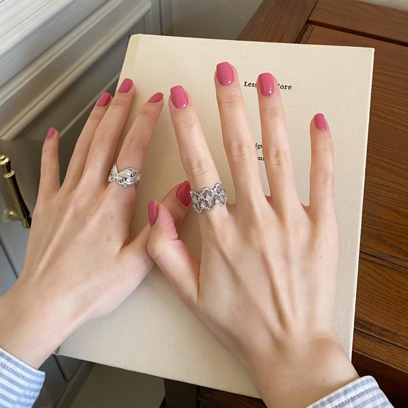 Simple and High-End European and American Style, Super Bright and White, Solid Color Rose Red Glossy Handmade Wearable Nails, Removable Nail Art