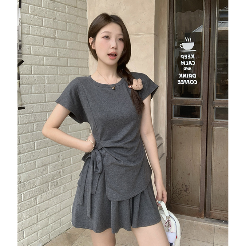 Breastfeeding Suit, Summer Large Size, Postpartum Korean Style Strappy Waist-Cinching Top and Short Skirt, Hot Mom Style, Two-Piece Set for Going Out and Breastfeeding