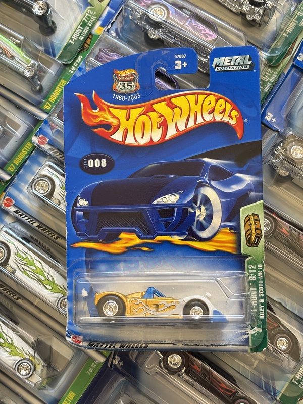 Hot Wheels Vintage Car with Standard Card, Super Treasure Box Car with Rubber Tires (Default Board Card May Not Be Suitable for Everyone)