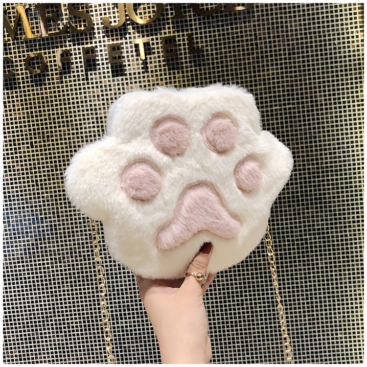 Plush New Korean Cute Bear Paw Chain Small Bag Chain Crossbody Bag display picture 2