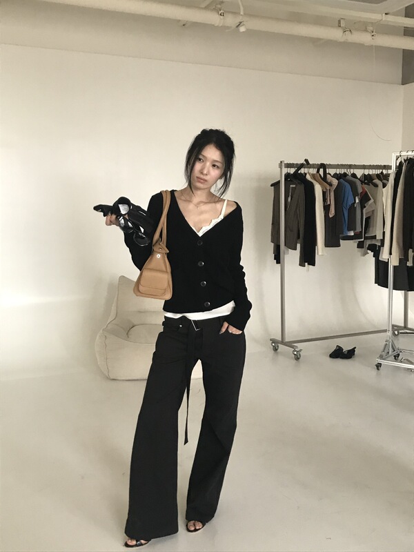 【Saidtome】Early Autumn V-Neck Single-Breasted Short Slim-Fit Wool-Blend Knit Cardigan Jacket 【Saidtome】Early Autumn V-Neck Single-Breasted Short Slim-Fit Wool-Blend Knit Cardigan Jacket