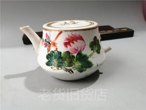 The old bag is true and false. Ten nights of the Qing Dynasty Guangxu famous Wang Qishun made a light crimson flower and bird pot collection old porcelain
