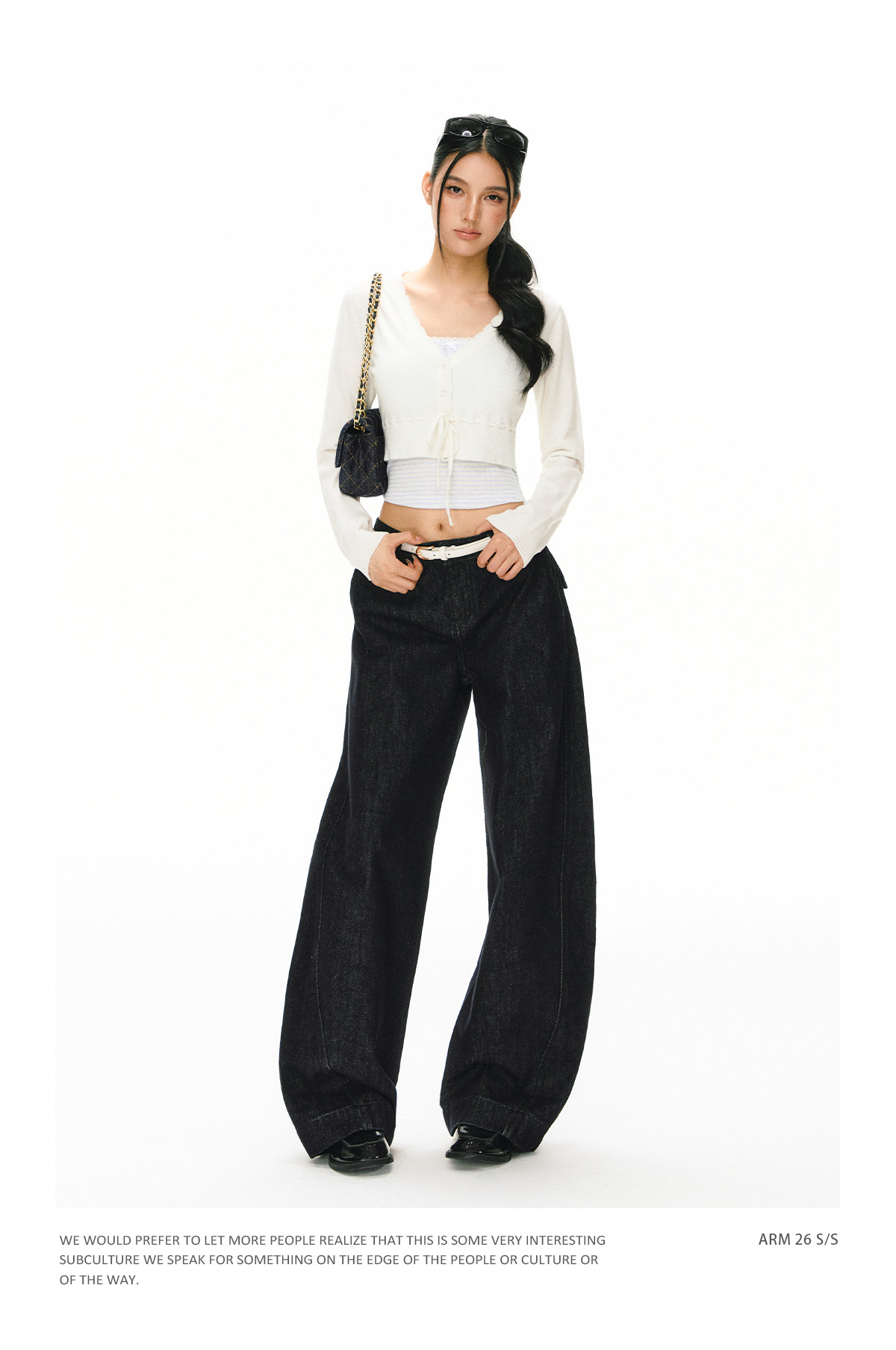 ARISEISM White V-Neck Long-Sleeve Cropped Cardigan