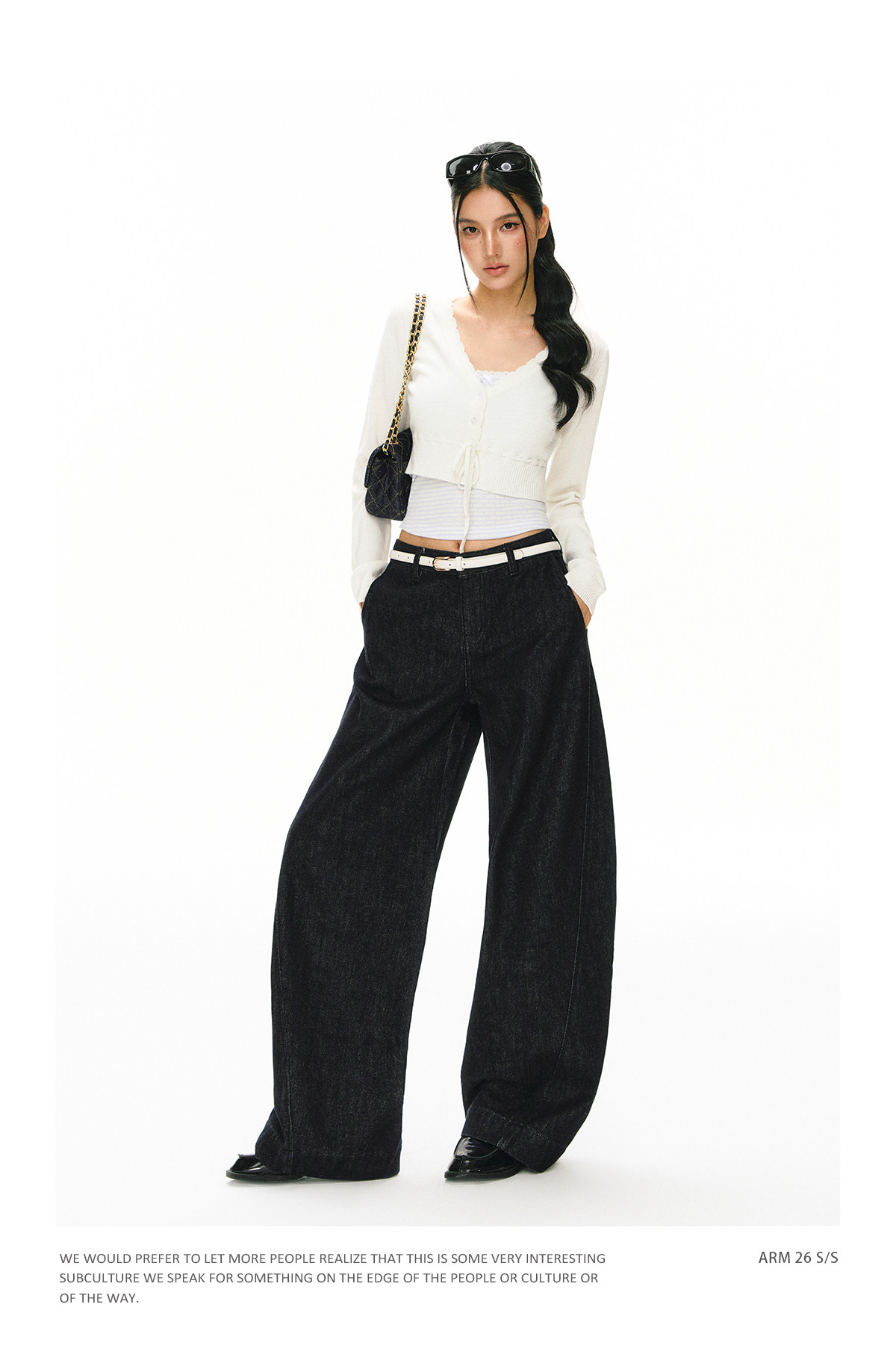 ARISEISM White V-Neck Long-Sleeve Cropped Cardigan