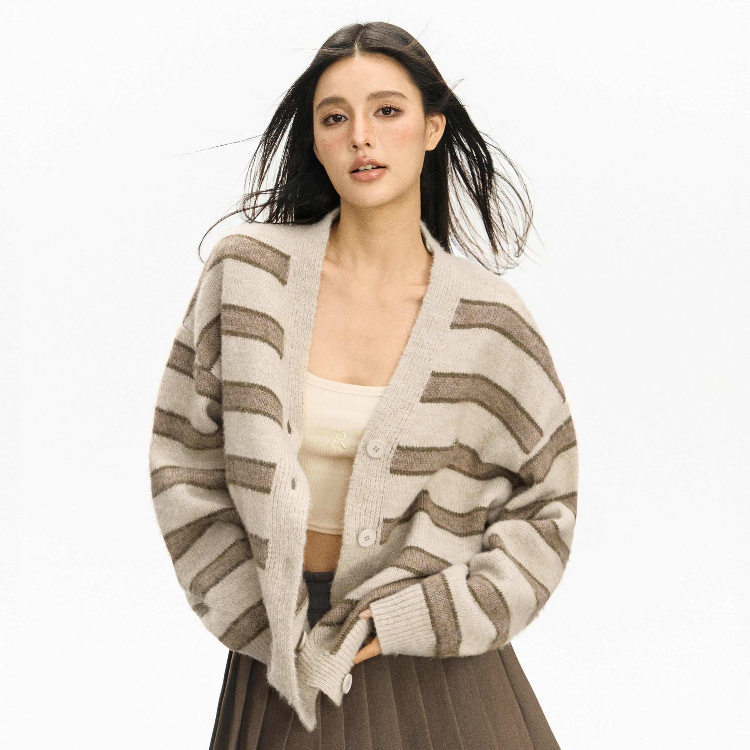 Ariseism Striped Sweater Women Autumn Season 2025 New Lazy Style Top High-end Knitted Cardigan Jacket_voghion.com