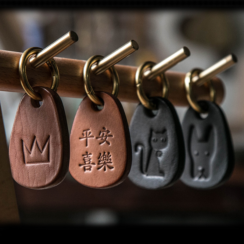 Yuangu Original Vegetable-Tanned Leather Hand-Polished Motorcycle Key Tag Genuine Leather Personalized Pendant Small Accessory Yuangu Original Vegetable-Tanned Leather Hand-Polished Motorcycle Key Tag Genuine Leather Personalized Pendant Small Accessory