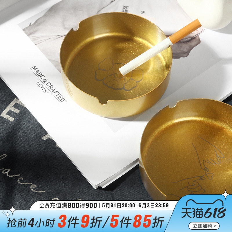 Nordic personality Tobacco Ashtray Ins Wind Minimis Modern Home Industrial Wind Creativity Living Room Office Decoration Pendulum