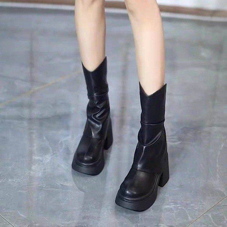 Brand Genuine Leather Short Boots for Petite Women with Thick Soles and Height-Increasing Features, Mid-Calf Autumn and Winter Martin Boots, Round-Toe Short Boots, New Waterproof Fashion Style