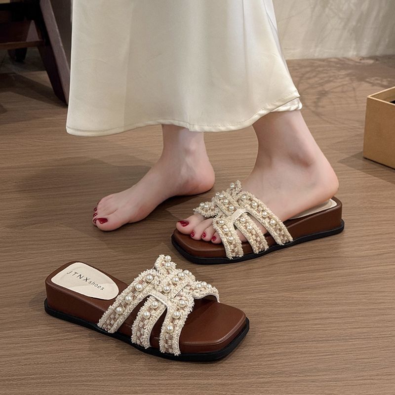 Brand Genuine Leather Chanel-Style Sandals for Women, Suitable for Outdoor Wear, 2026 Summer New Model, Thick-Soled, Can Be Paired with Skirts, Beach Slide Sandals Brand Genuine Leather Chanel-Style Sandals for Women, Suitable for Outdoor Wear, 2026 Summer New Model, Thick-Soled, Can Be Paired with Skirts, Beach Slide Sandals
