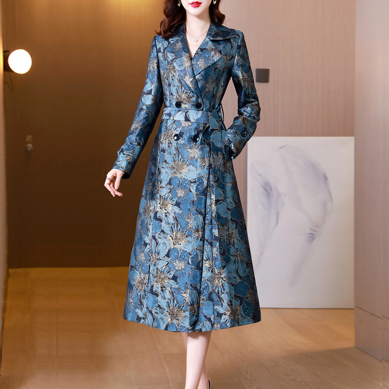 2026 Spring and Autumn New High-End Jacquard Trench Coat for Women, Mid-Length, Luxurious Lady's Overcoat 2026 Spring and Autumn New High-End Jacquard Trench Coat for Women, Mid-Length, Luxurious Lady's Overcoat