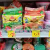 Japanese local Nissin bread Anpanman Children's baby instant noodles Instant noodles Soy sauce seafood curry flavor