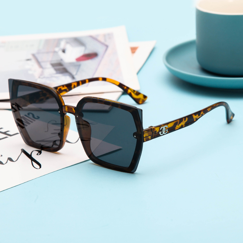 Leopard Pattern Frame Grey Piece [Box Cloth]glasses female Online red money Sunglasses ultraviolet-proof ma'am Sunglasses 2021 new pattern fashion eye Korean version tide Retro