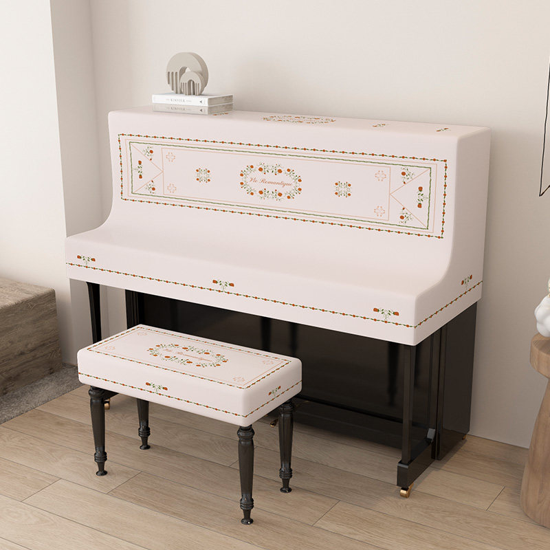 ヤマハ、カワイのピアノに適した、軽量でフランス風の新しいピアノダストカバー。ダブルピアノベンチカバー、クリーム色とパウダーカラーの仕上げ。