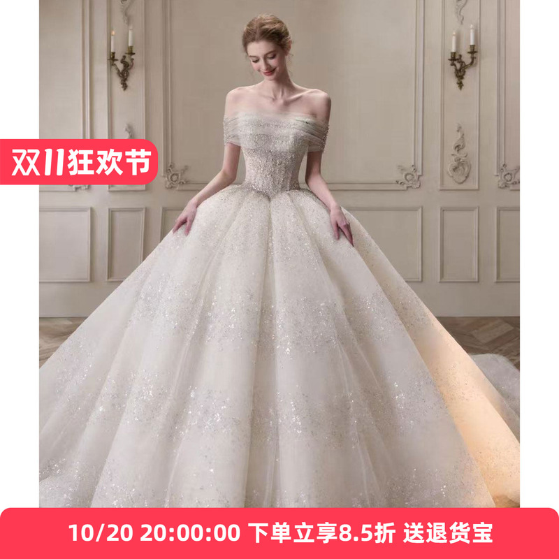French-Style Off-The-Shoulder Heavy-Duty Wedding Dress with High-End Texture, Sparkling Rhinestones, a Luxurious Train, and an Elegant Temperament, Suitable as a Main Dress or Reception Dress French-Style Off-The-Shoulder Heavy-Duty Wedding Dress with High-End Texture, Sparkling Rhinestones, a Luxurious Train, and an Elegant Temperament, Suitable as a Main Dress or Reception Dress