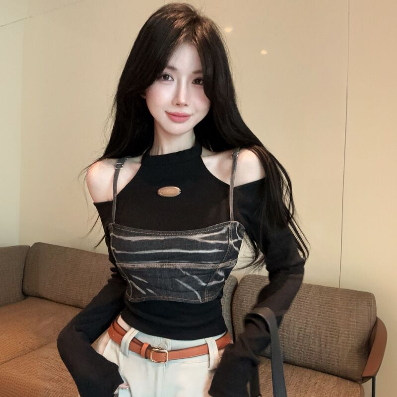 American-Style Cool and Spicy Two-Piece Vest for Women, New Autumn Model, Halter Neck Denim Camisole, Short Long-Sleeved Outerwear Top American-Style Cool and Spicy Two-Piece Vest for Women, New Autumn Model, Halter Neck Denim Camisole, Short Long-Sleeved Outerwear Top